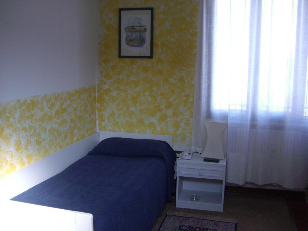 Hotel Alla Fiera Padova Szoba fotó